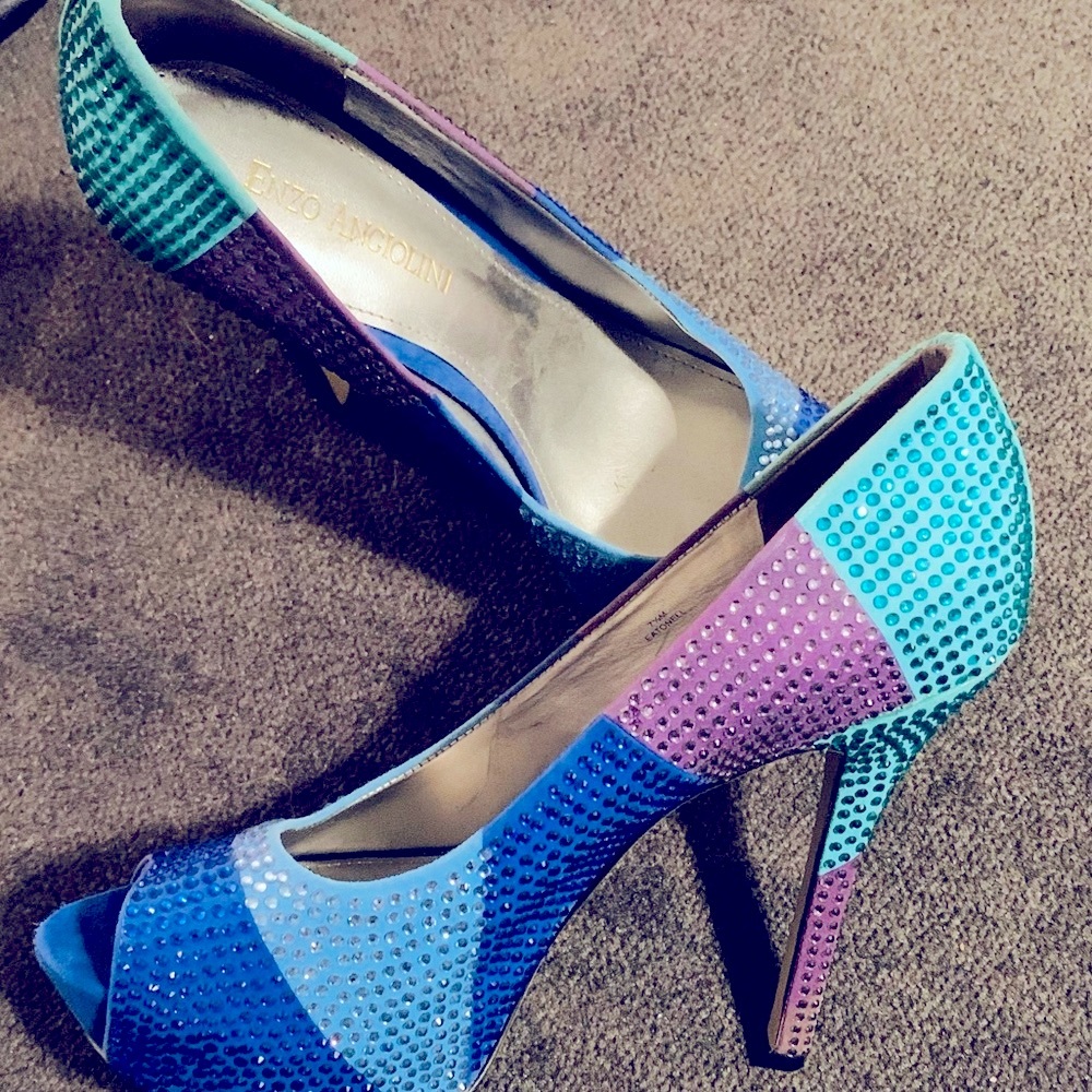 ENZO ANGIOLINI BEADED EVENING HEEL - Picture 5 of 9